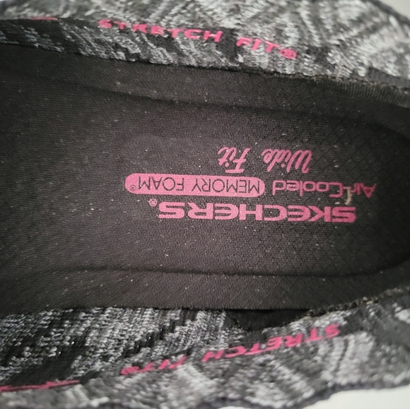 NWT Skechers Neutral Black White Memory Foam Size 8.5 Wide Foot - Picture 6 of 8